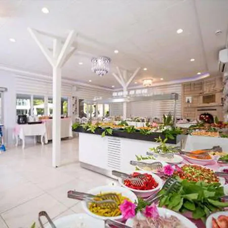 Clover Magic Altinkum Park Hotel 3*